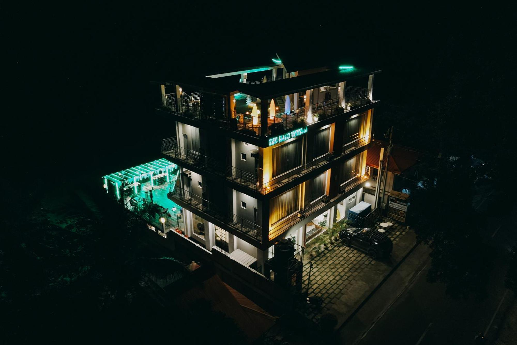 The Marc Vannelli Oslob Extérieur photo