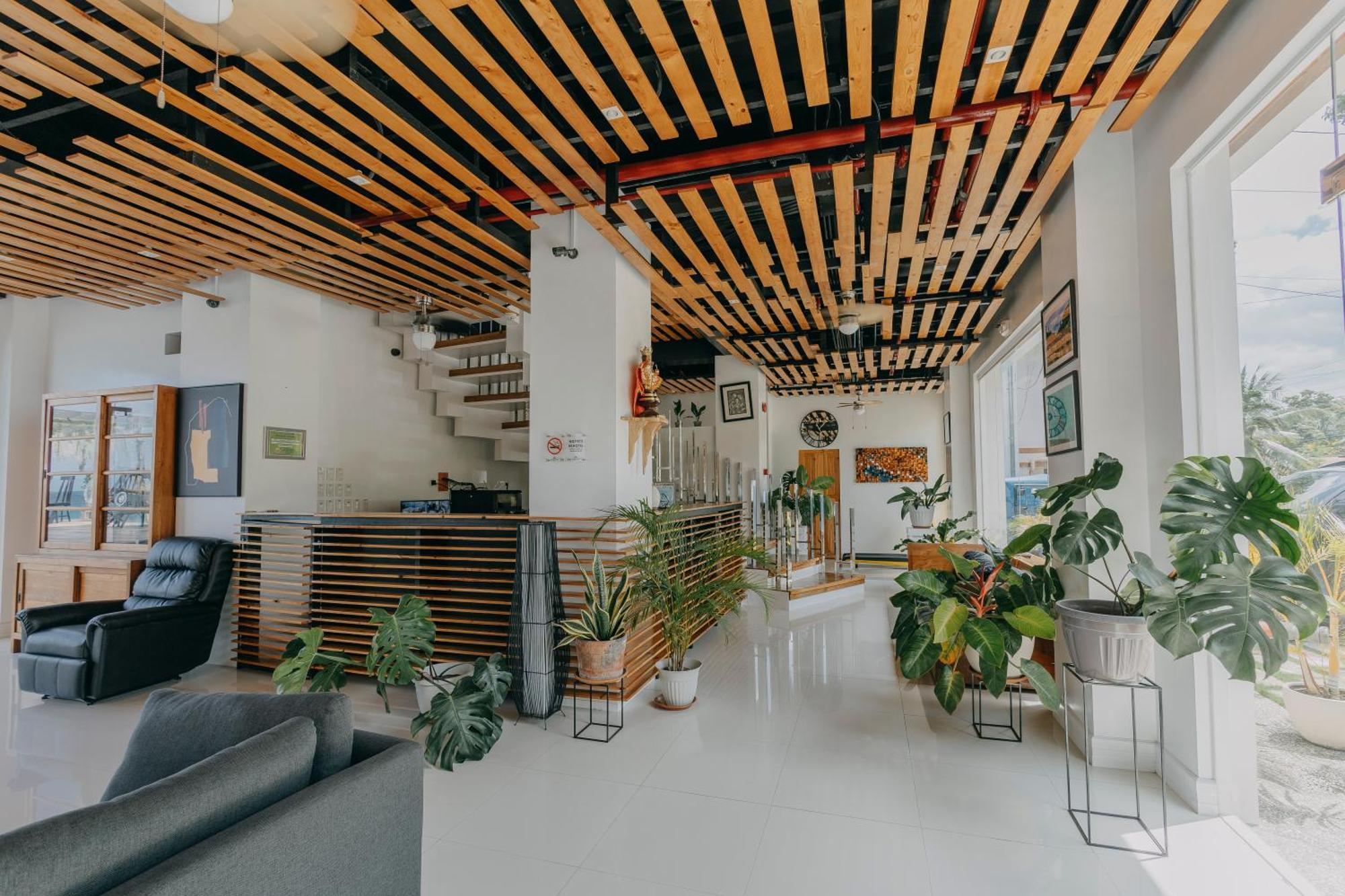 The Marc Vannelli Oslob Extérieur photo